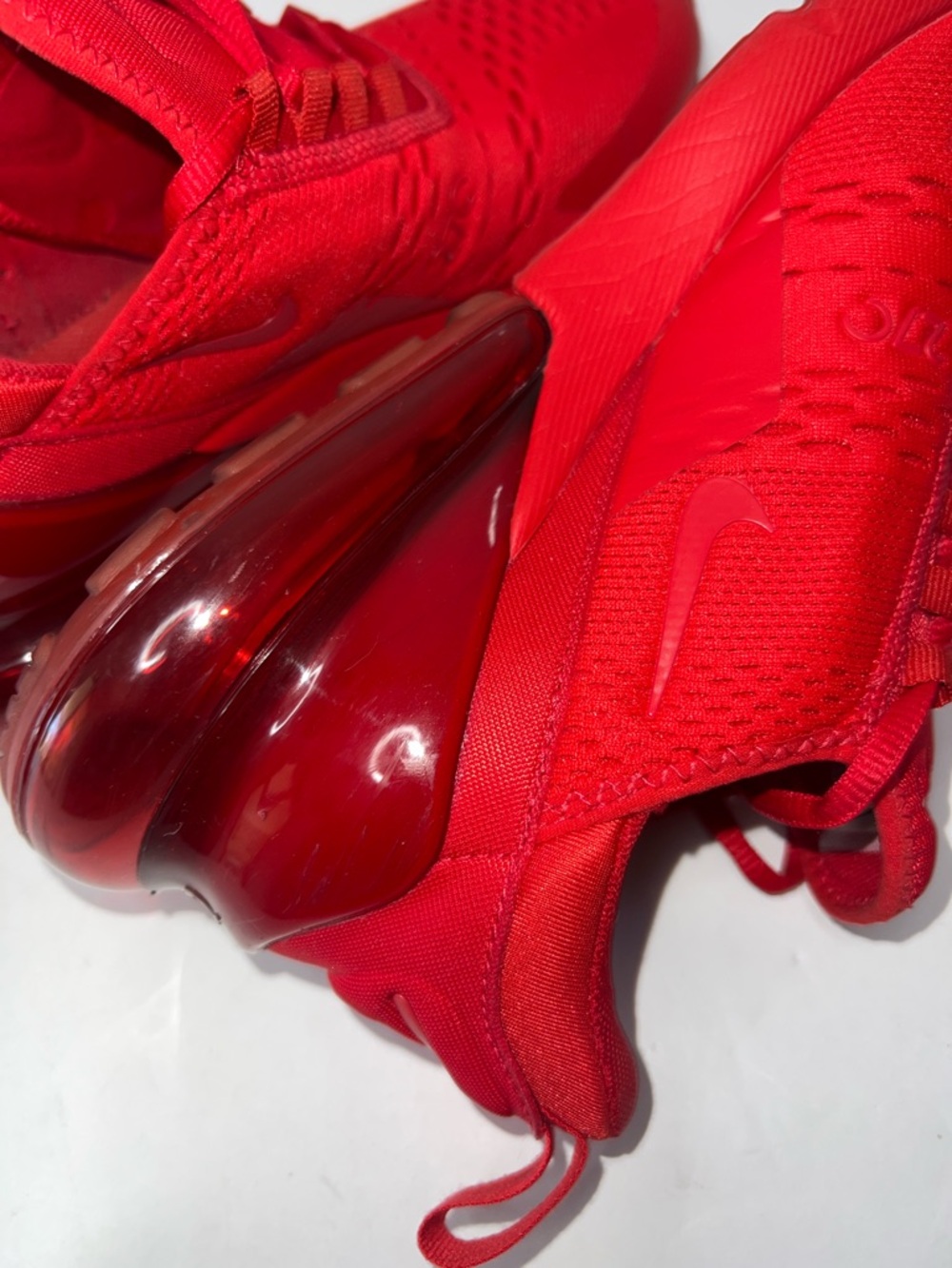Nike Men’s Air Max 270 Triple Red Sneakers 8.5 - Picture 6 of 11